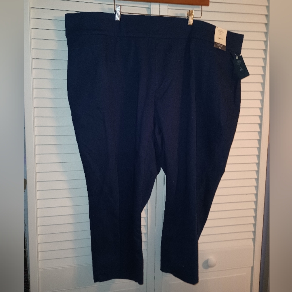 St John Bay Women's American Navy Capri Size 30W